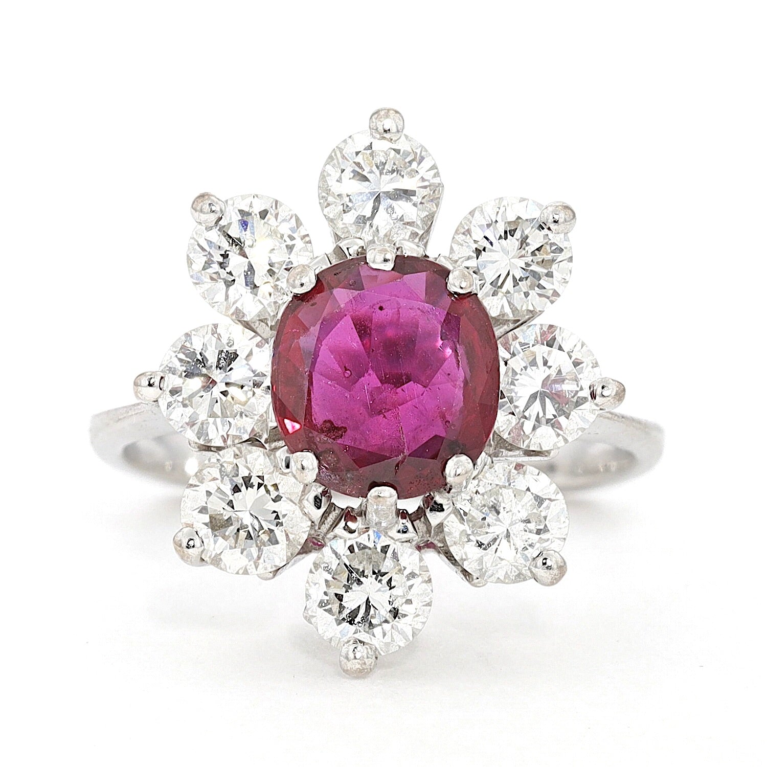 Ring in 750 white gold with a Ruby, approx. 1.1 ct and approx. 1.5 ct brilliants, lying frontally