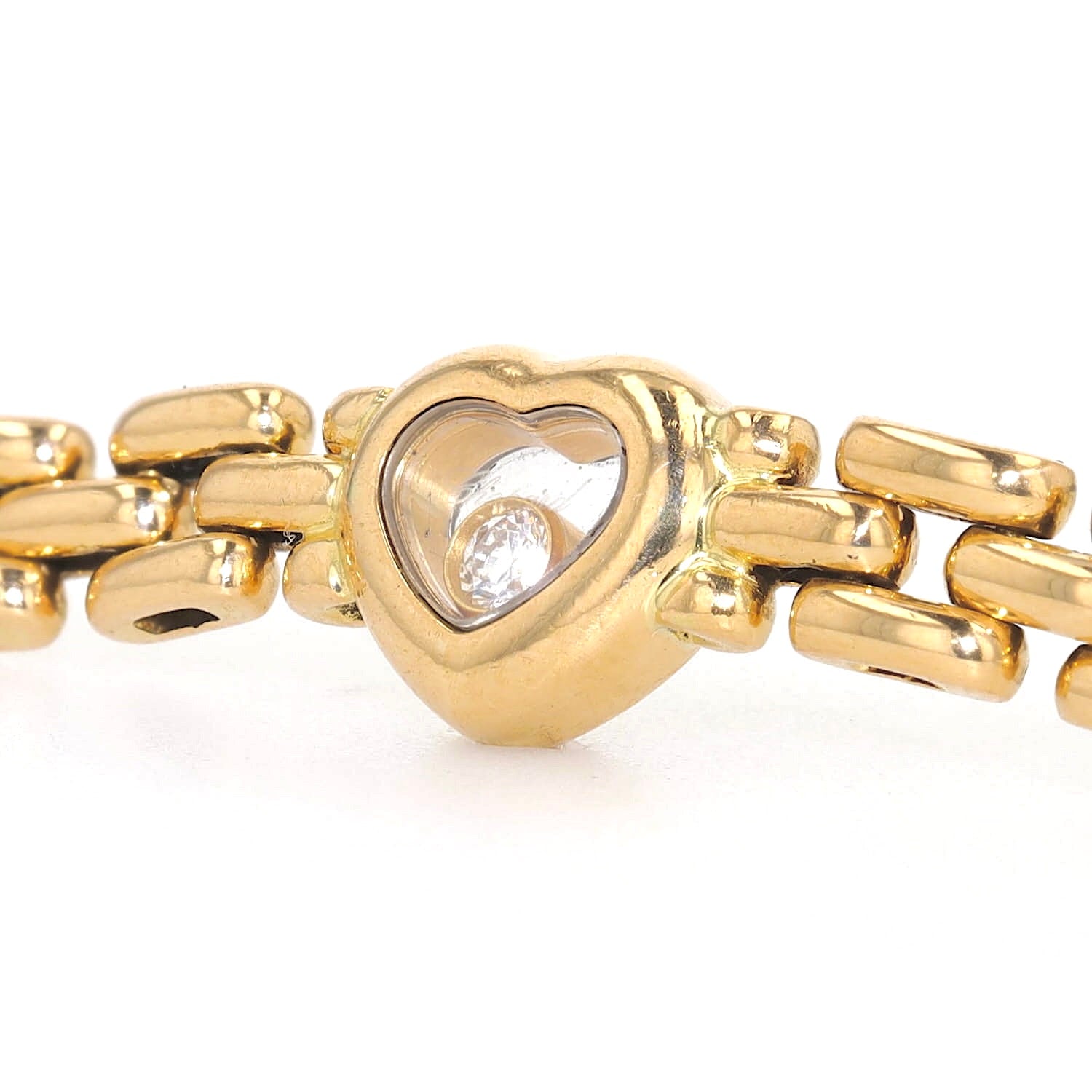 Chopard Happy Diamonds bracelet in 750 gold, close-up heart