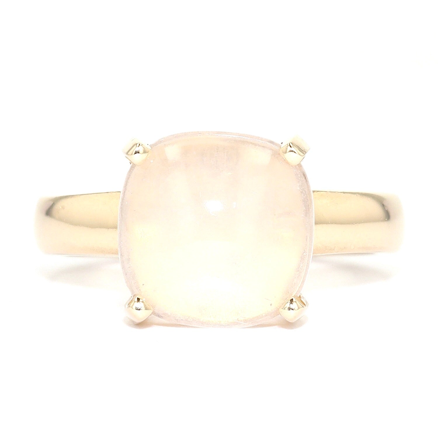 Toni Gard ring in 585 yellow gold with a rock crystal, lying frontally