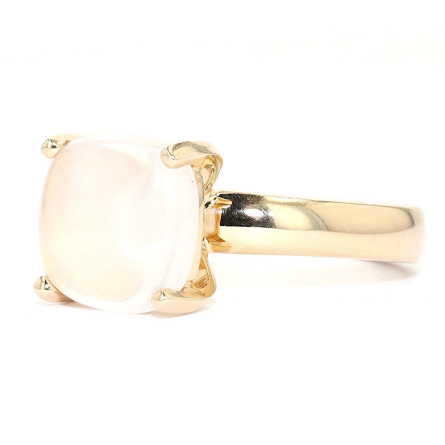 Toni Gard ring in 585 yellow gold with a rock crystal, turned horizontally to the left