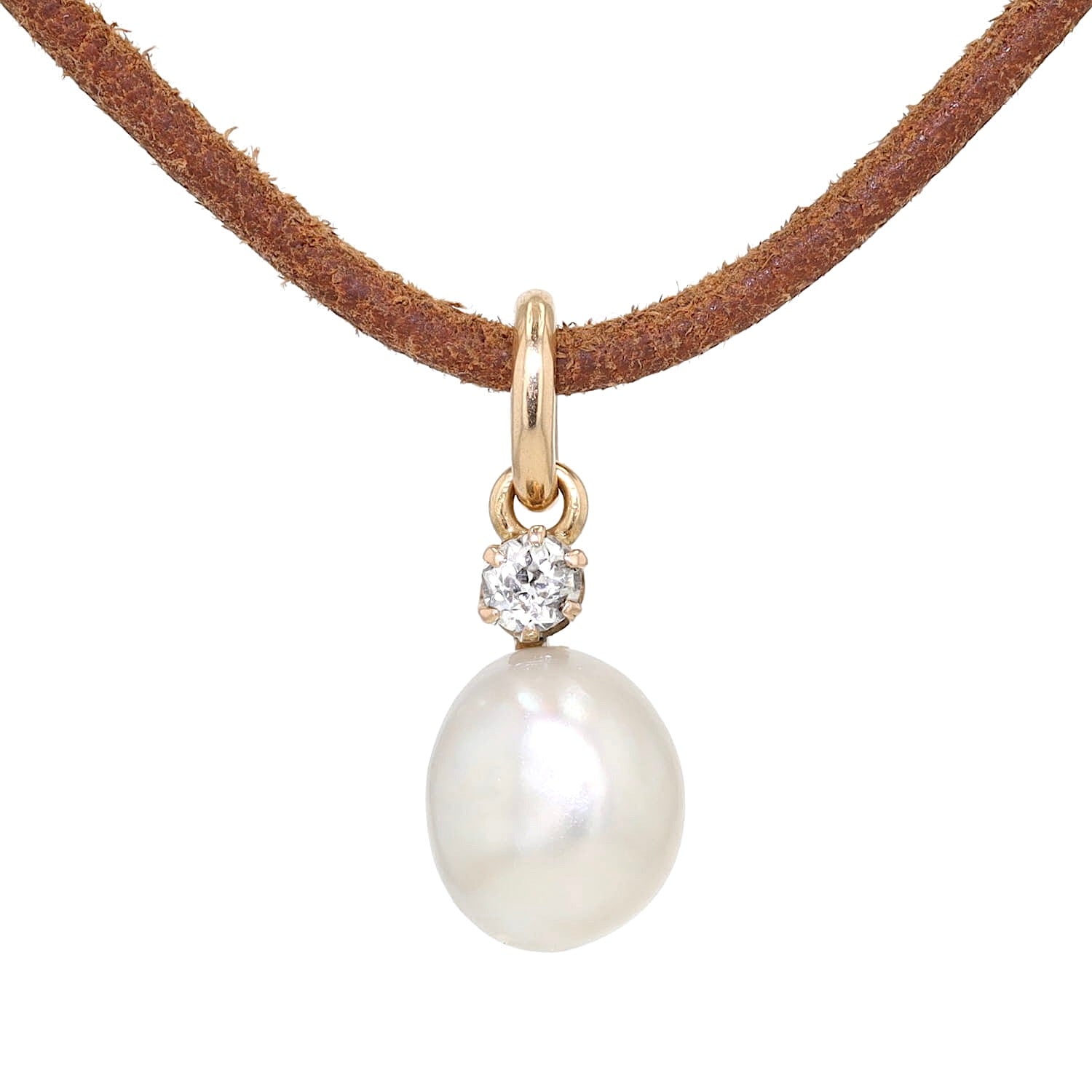 Small vintage pendant in 585 red and yellow gold with a gray cultured pearl and a diamond, hanging frontally