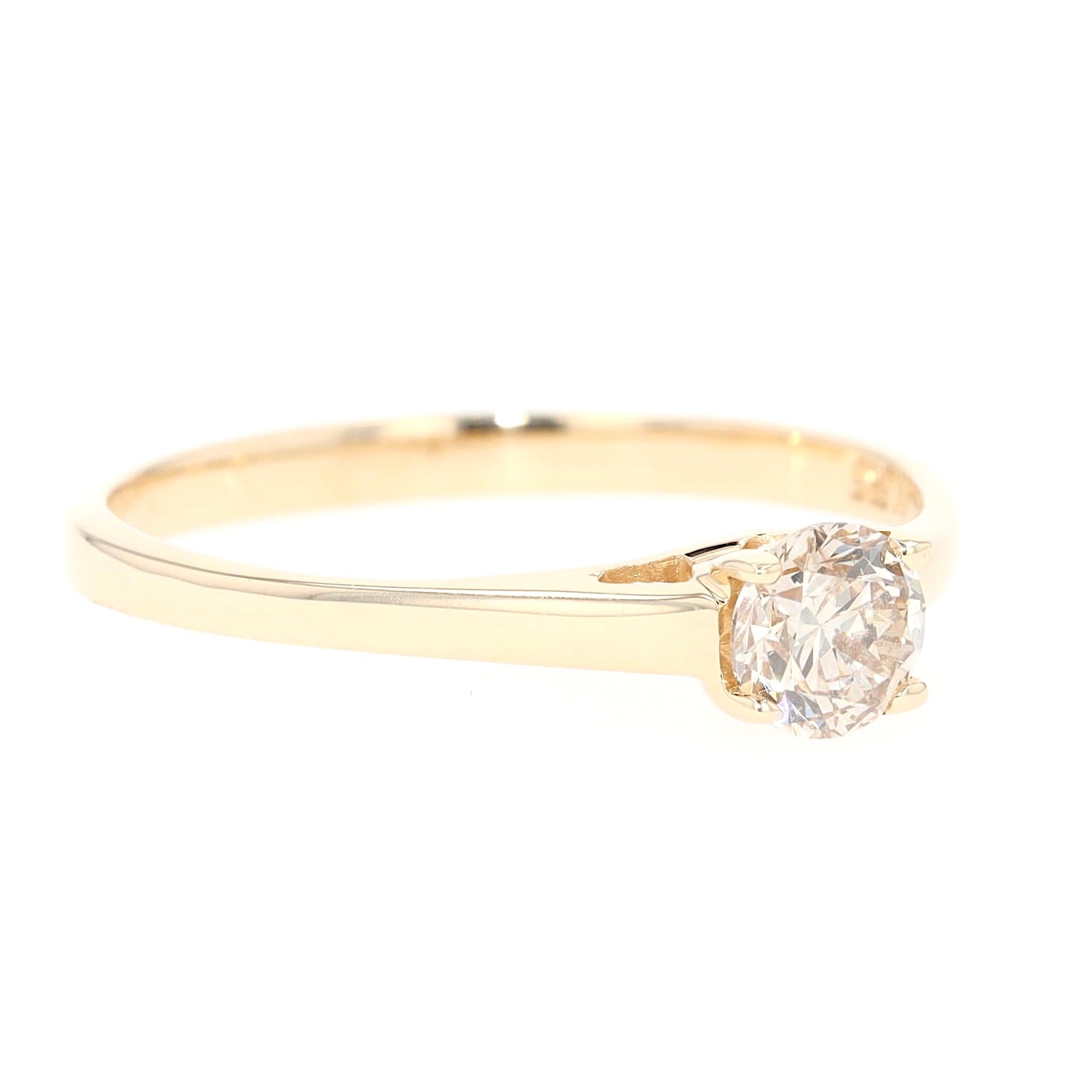 Solitaire ring in 585 yellow gold with a brilliants approx. 0.50 ct, turned horizontally to the right