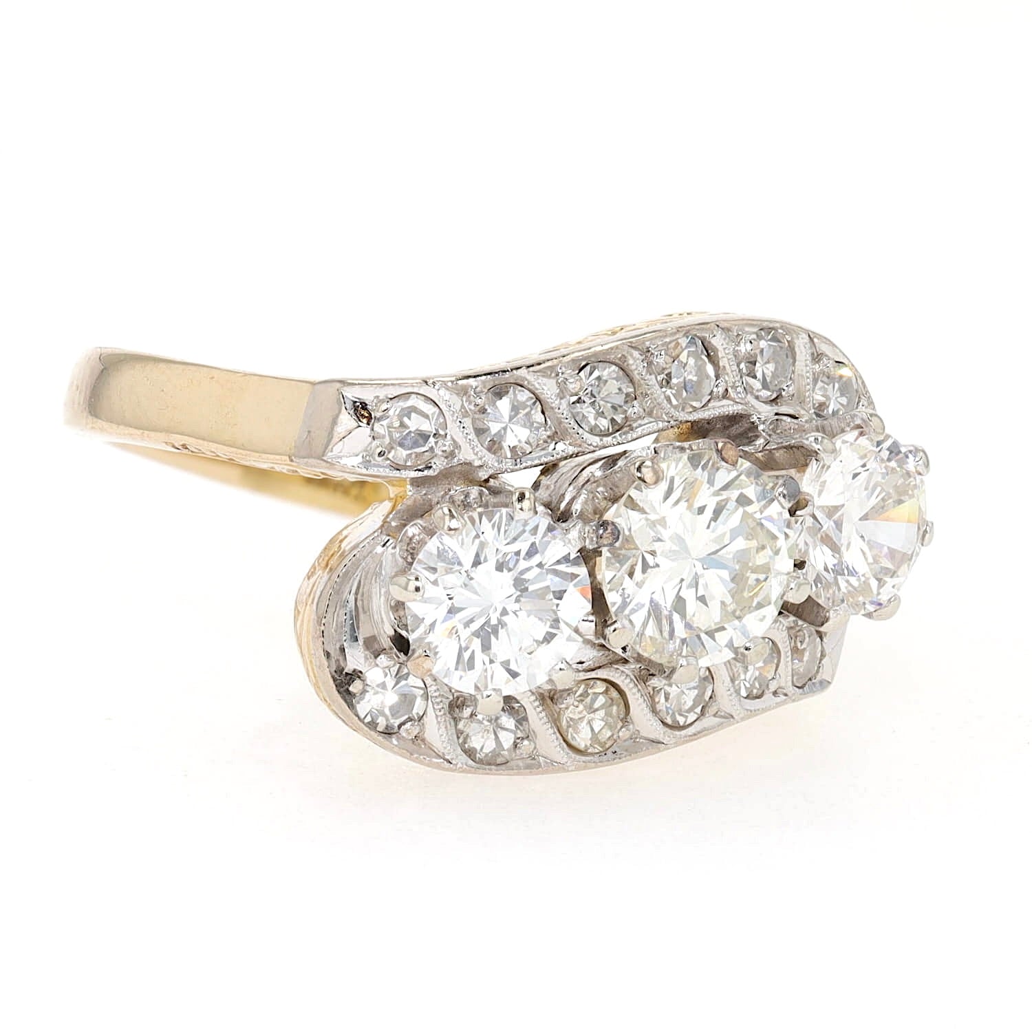 Vintage ring in 585 yellow and white gold with a total of approx. 1.58 ct brilliants and diamonds, turned horizontally to the right