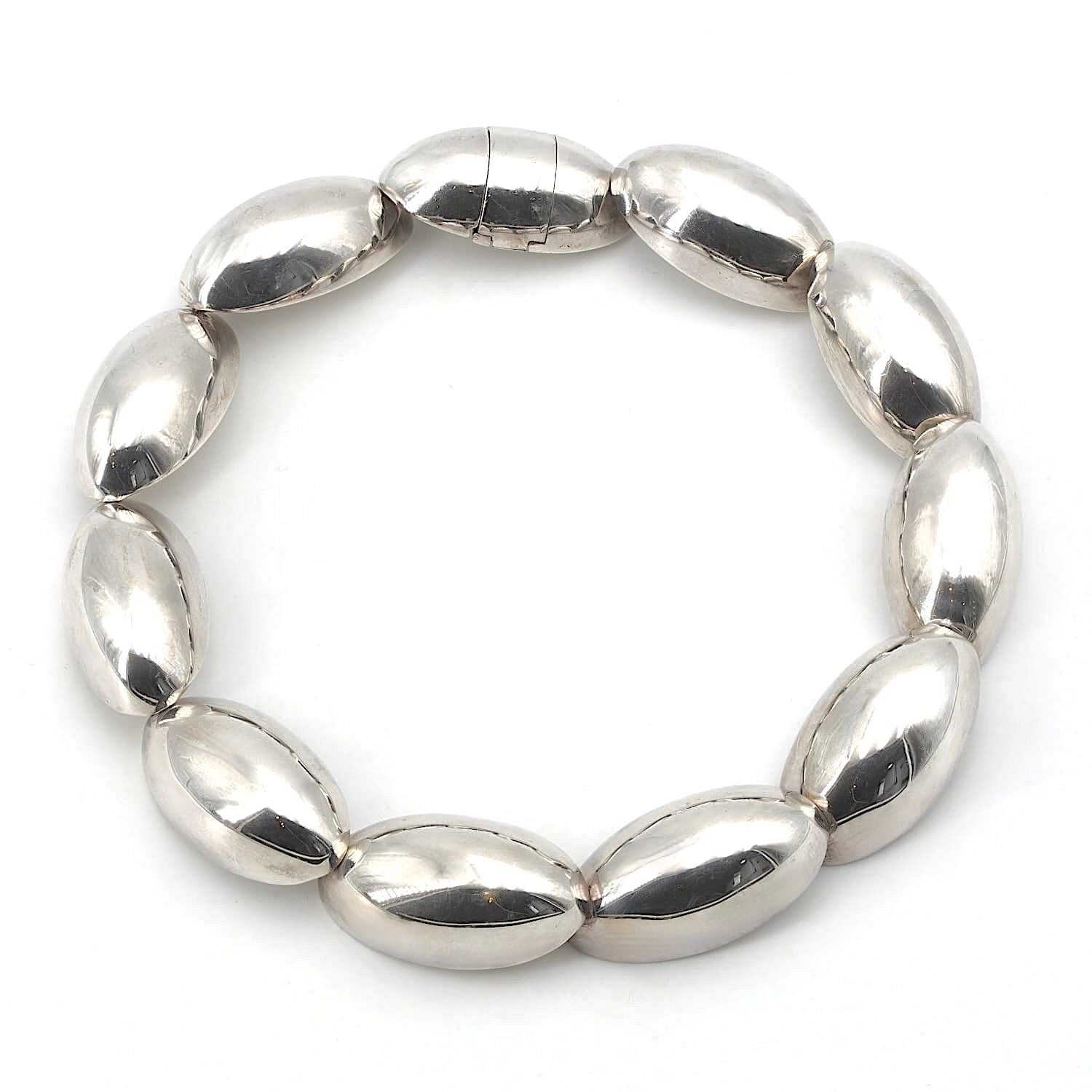 Pomellato necklace in 925 silver, horizontal top view