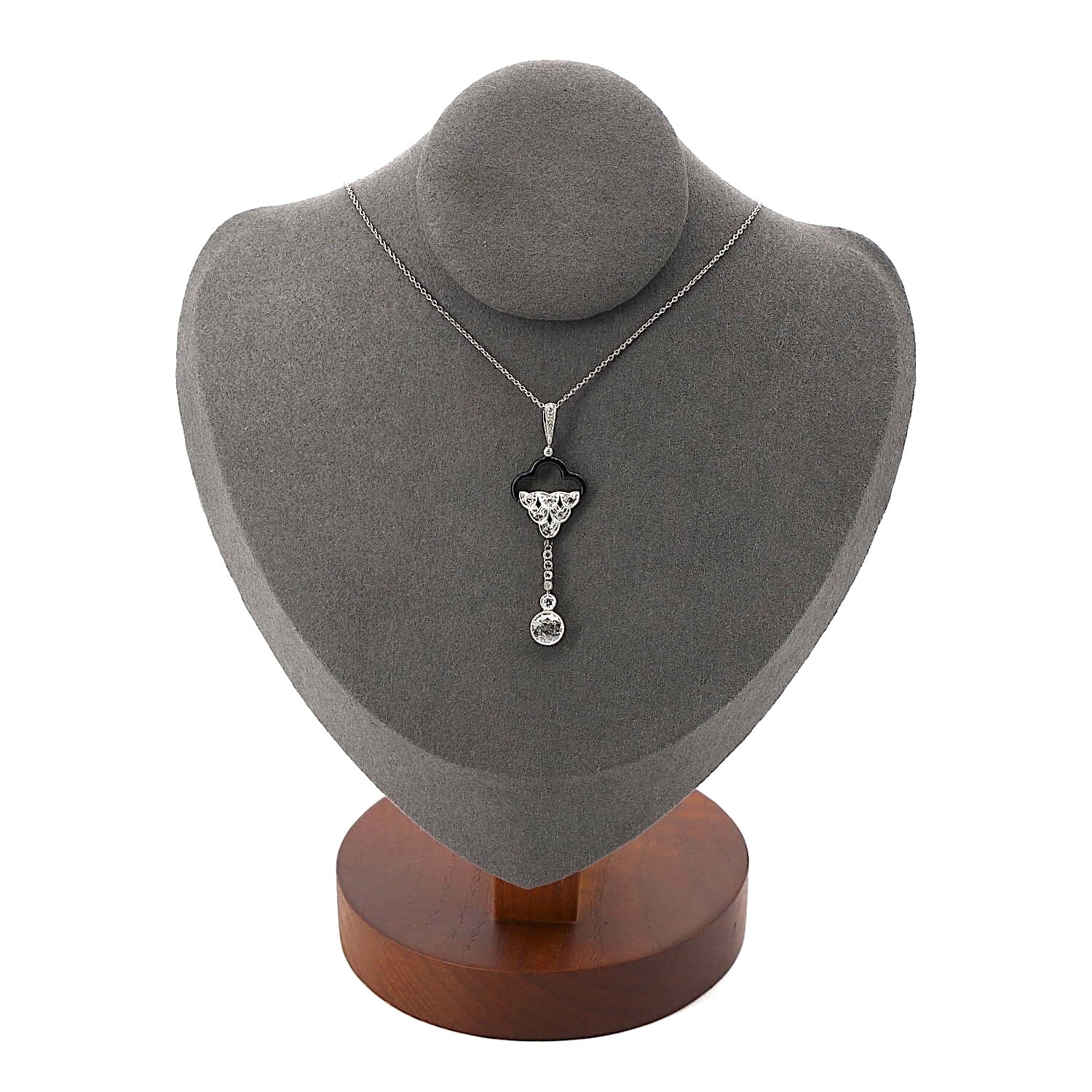 Belle Époque necklace and pendant in platinum with approx. 0.90 ct diamonds and black enamel, on the bust