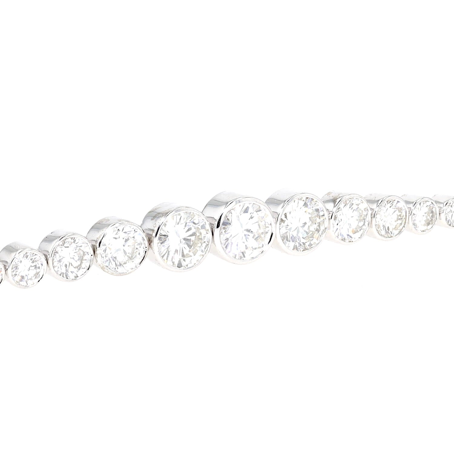 Exclusive vintage tennis bracelet in 585/750 white gold with a total of approx. 10.9 ct brilliants in very good quality, horizontal section main stones turned right